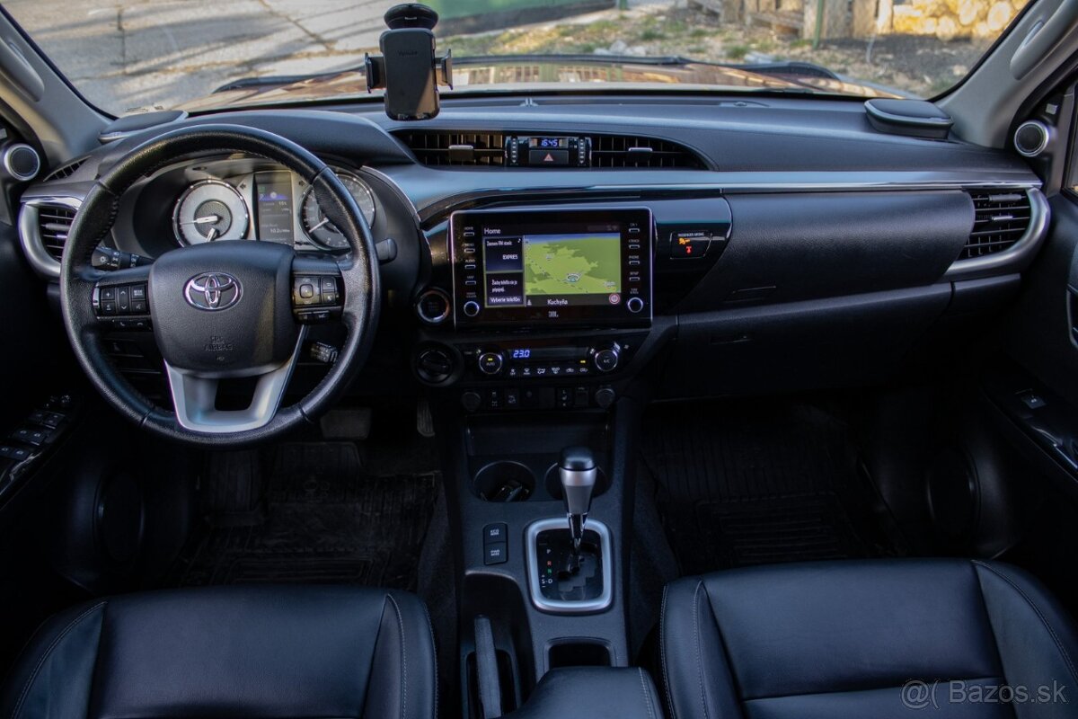 Toyota Hilux DoubleCab 2.8D 150kW - 12