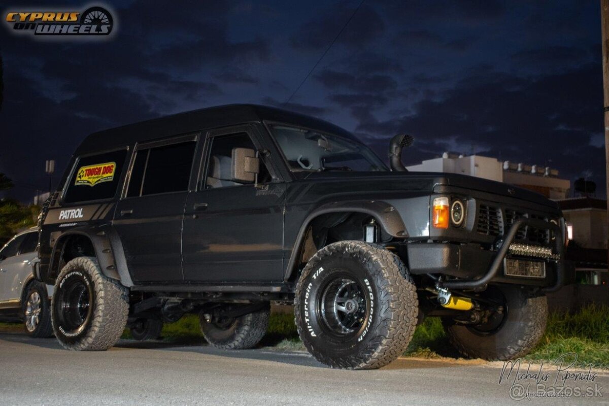 NISSAN PATROL WAGON 1995 VIN 886 - 12