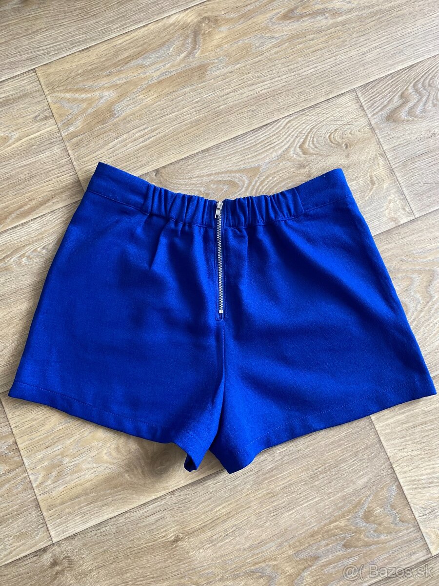 Balík kraťasov - 12