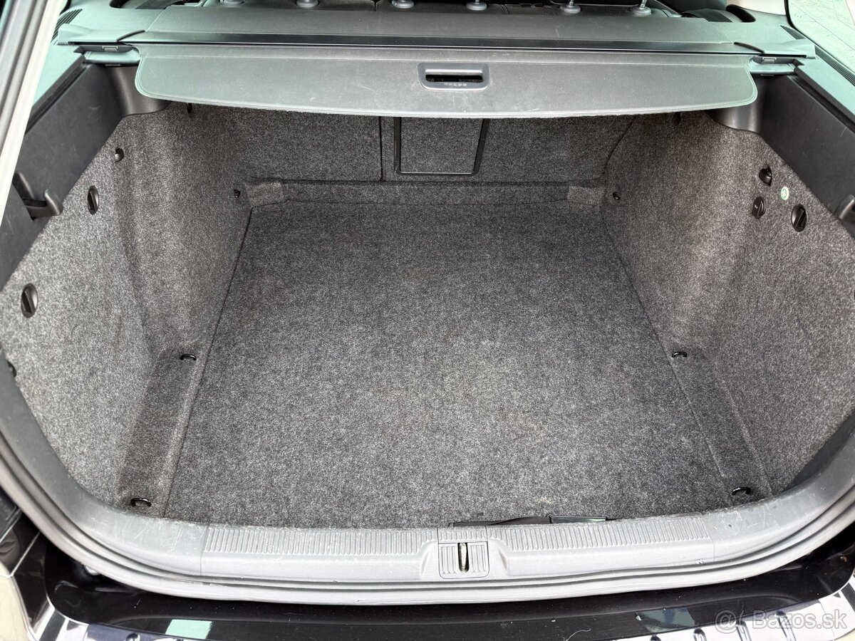 Škoda octavia COMBI 2.0TDi DSG Xenon - 12