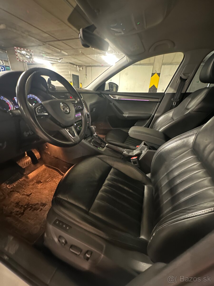 Škoda Octavia 2019 full LED plná výbava - 12