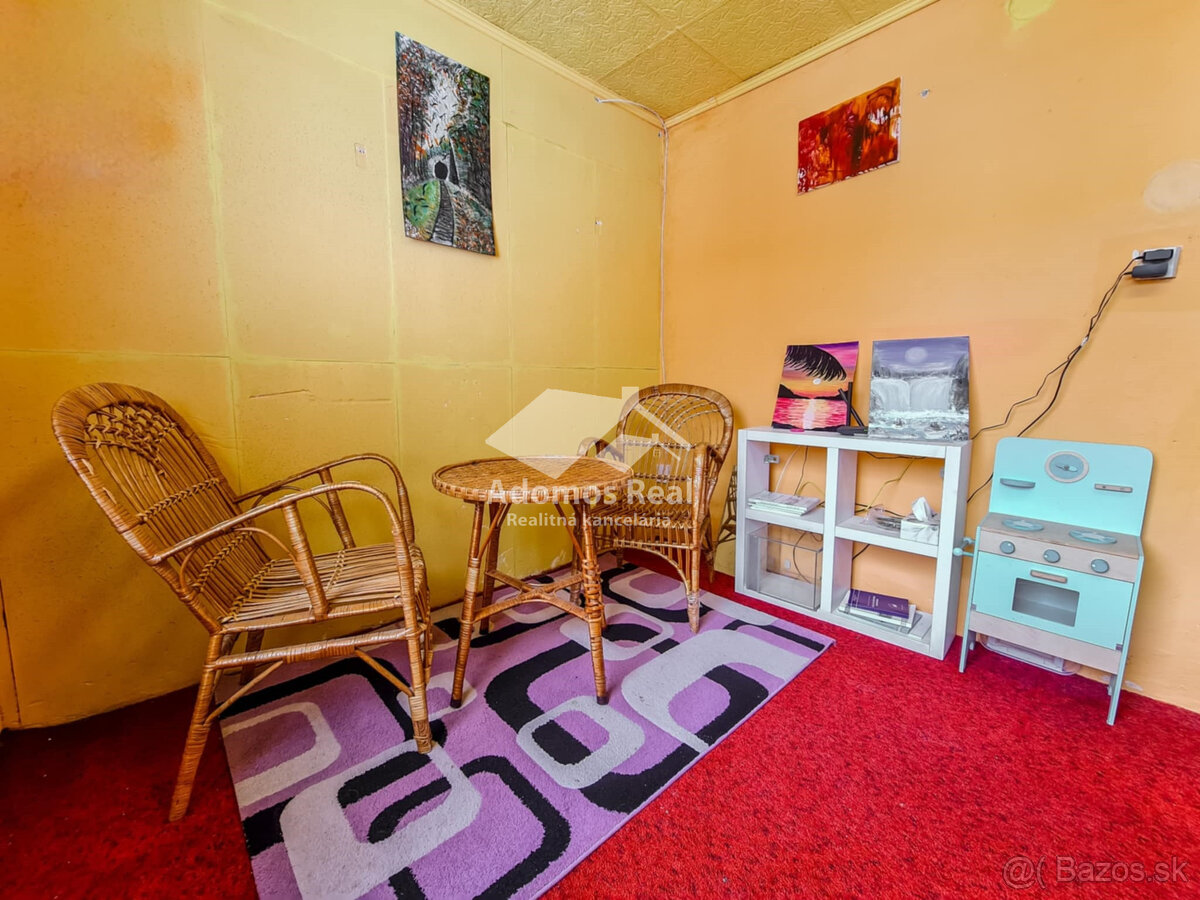 RODINNÝ DOM S VEĽKÝM POZEMKOM - KYSAK - 12