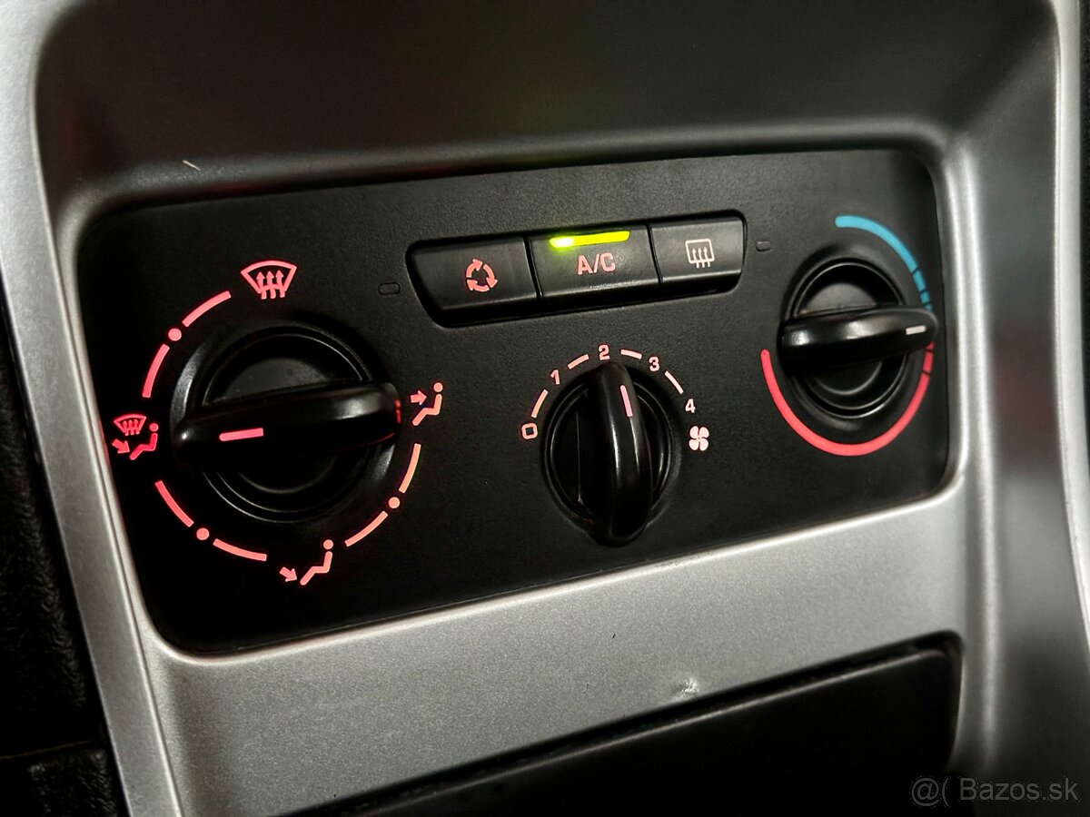 Peugeot 307 SW Facelift 1.6HDI 80kw Nová STK - 12