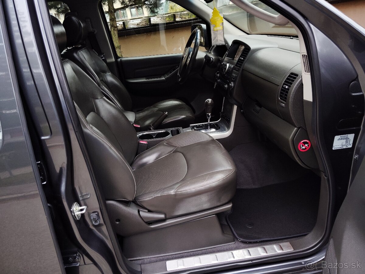 NISSAN NAVARA 3.0DCI DOUBLECAB, HARDTOP, 4X4, A/T - 12