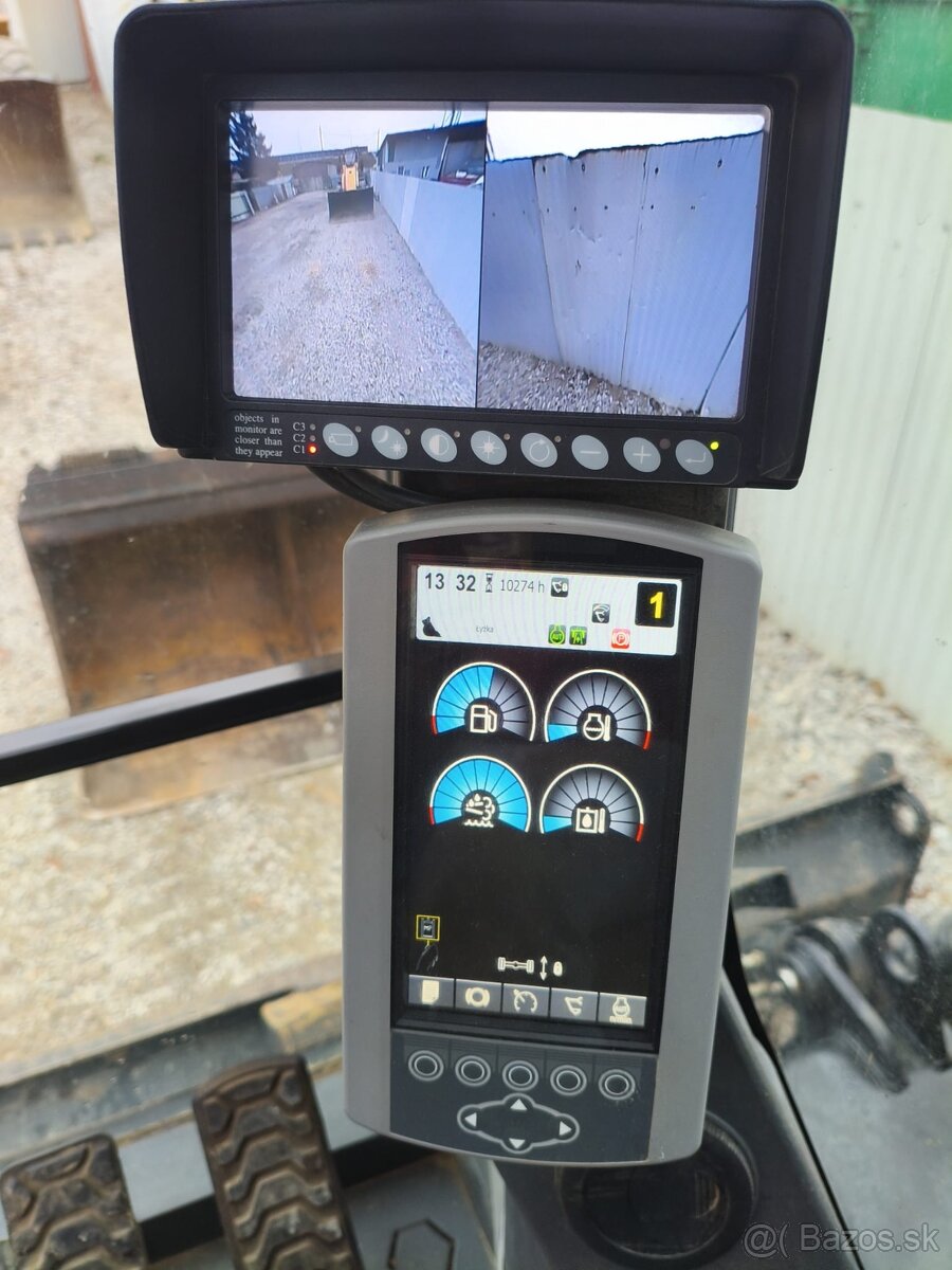 Kolový otočný bagr CAT M316 F - 12