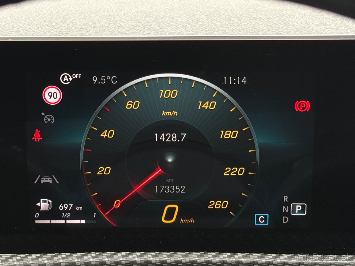 Mercedes Benz CLA 180d Shooting Brake - 12