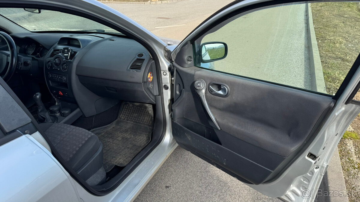 Renault Mégane Grandtour 1.6 16V Authentique - 12