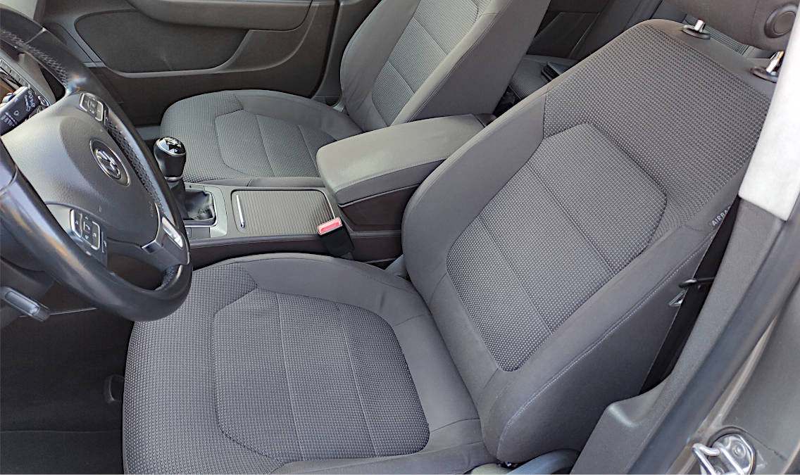 VW Passat Variant 2.0 TDI Comfortline - 12