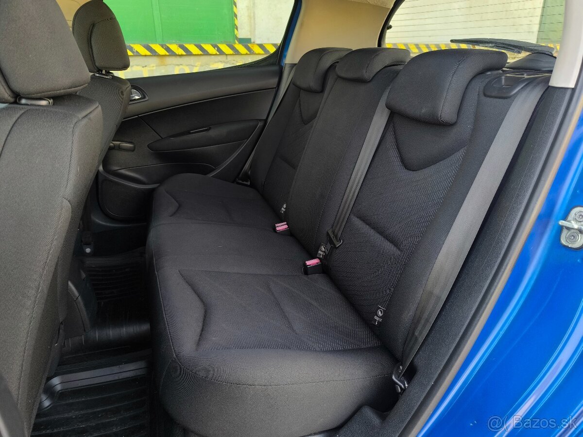 Peugeot 308 1.6 HDi - 12