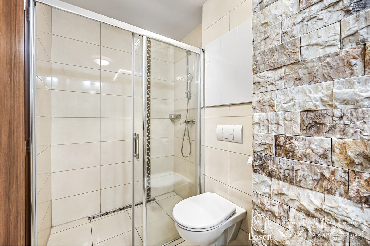 BOSEN | NA PREDAJ kompletne zariadený 2-izbový apartmán s lo - 12