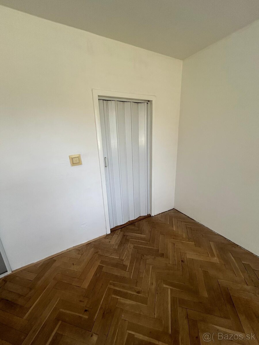 BYT + GARAŽ PARTIZÁNSKE - 12