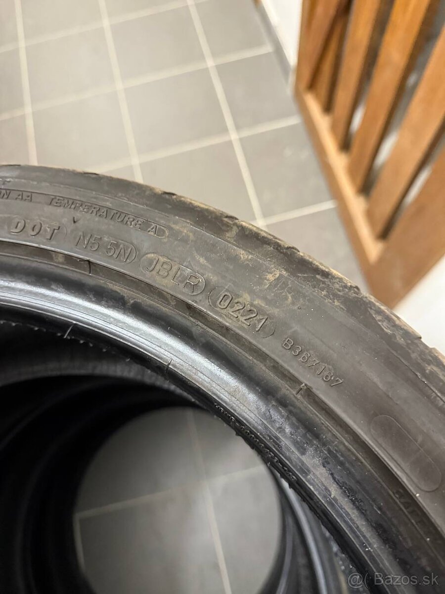 Dunlop Sport Maxx 225/40 R18 - 12
