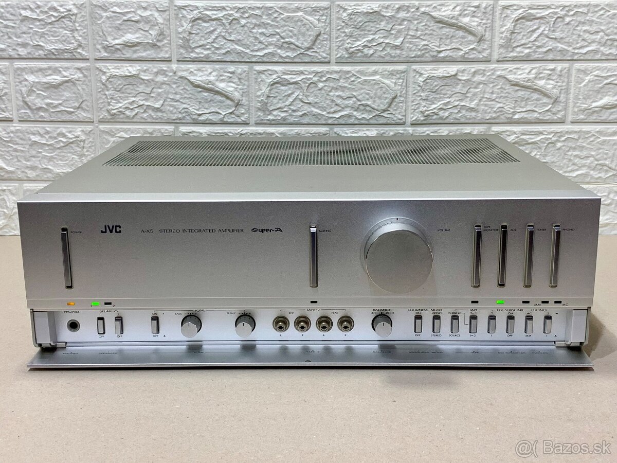 JVC A-X5 …. Stereo zosilovač. JVC T-X6L …. Stereo tuner - 12