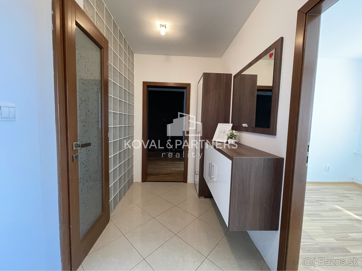 Prenájom 3 izbového bytu s balkónom v Nitre na Partizánskej - 12