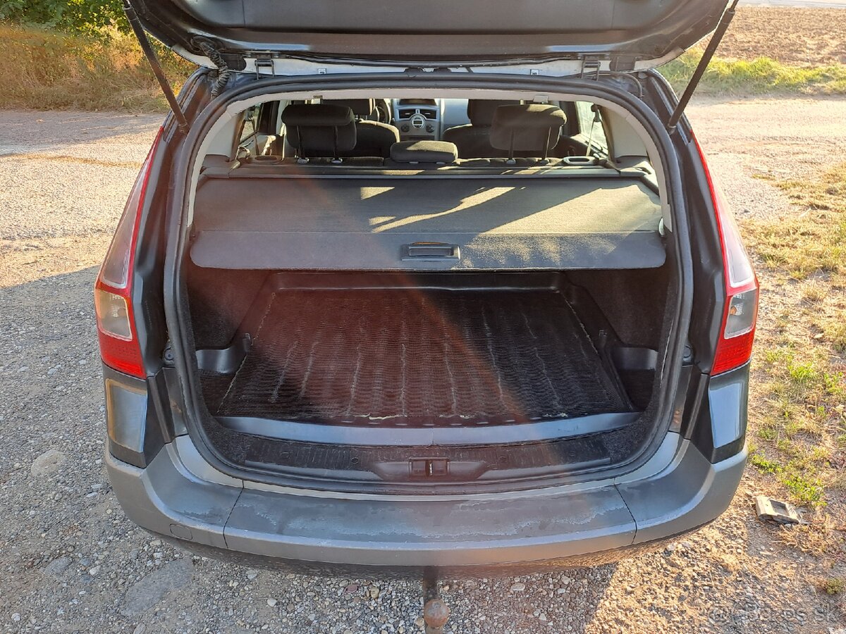 Predám RENAULT MEGANE Combi - 12