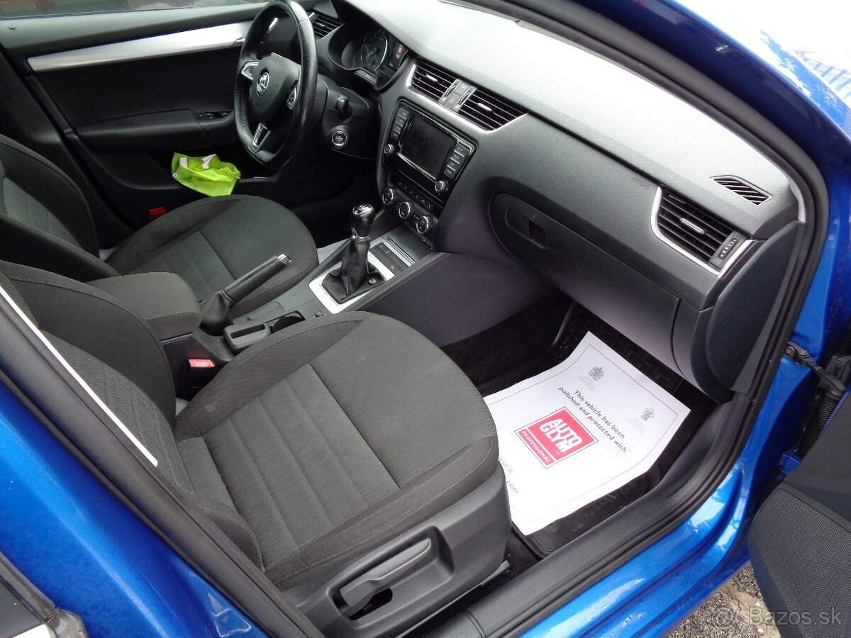 Škoda Octavia hatchback , 1,6 TDi , kw 81 - 12