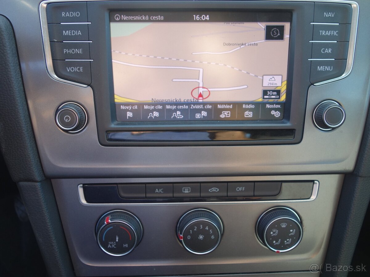 VW Golf - 12