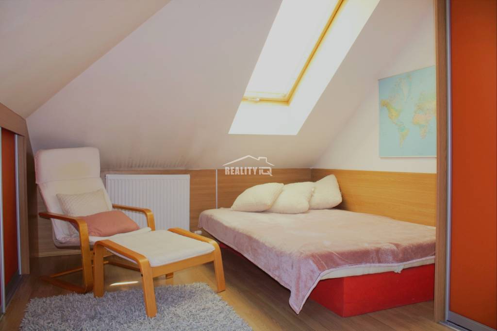 Exkluzívne na predaj 5-izbový byt 150 m2, Rajecké Teplice - - 12