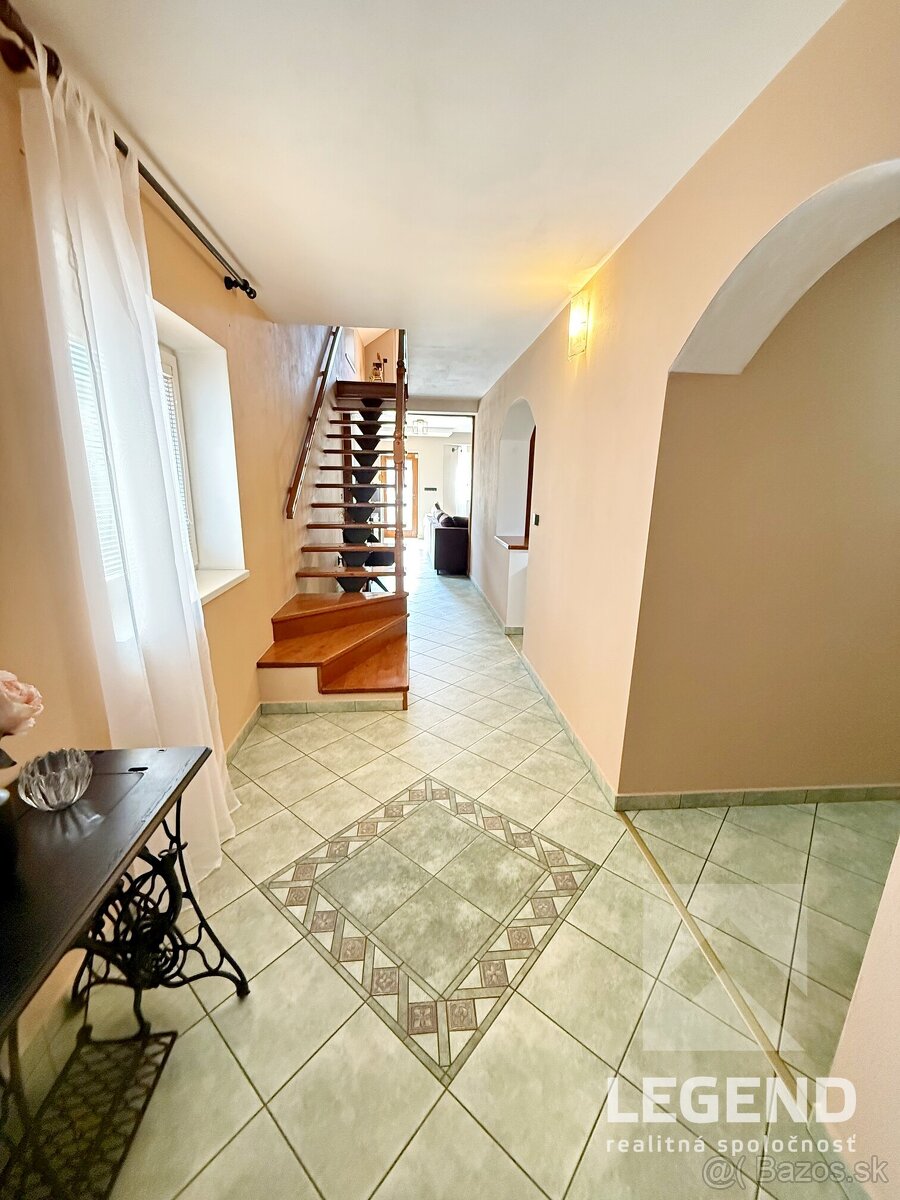 Novostavba 5i+1 RD v Krajnom - 455m2, garáž, veľká terasa - 12