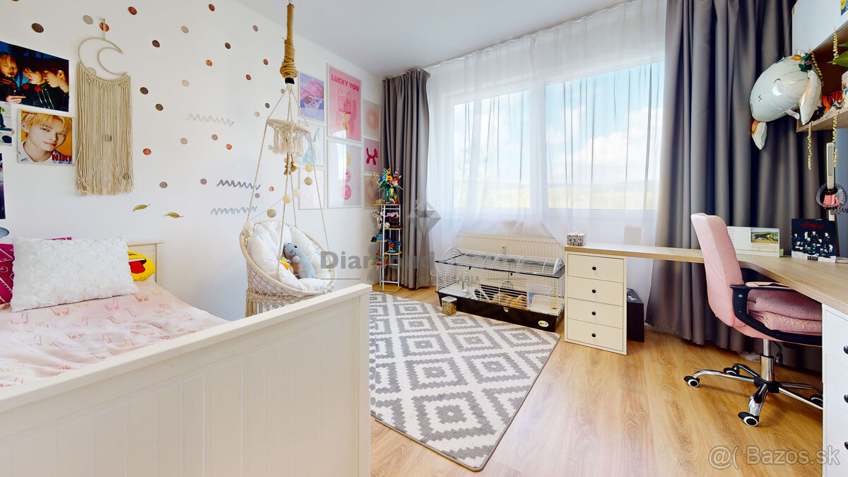 NA PREDAJ VEĽKÝ 4 IZBOVÝ BYT - 96 M2 - DVE LODŽIE, VIEDENSKÁ - 12