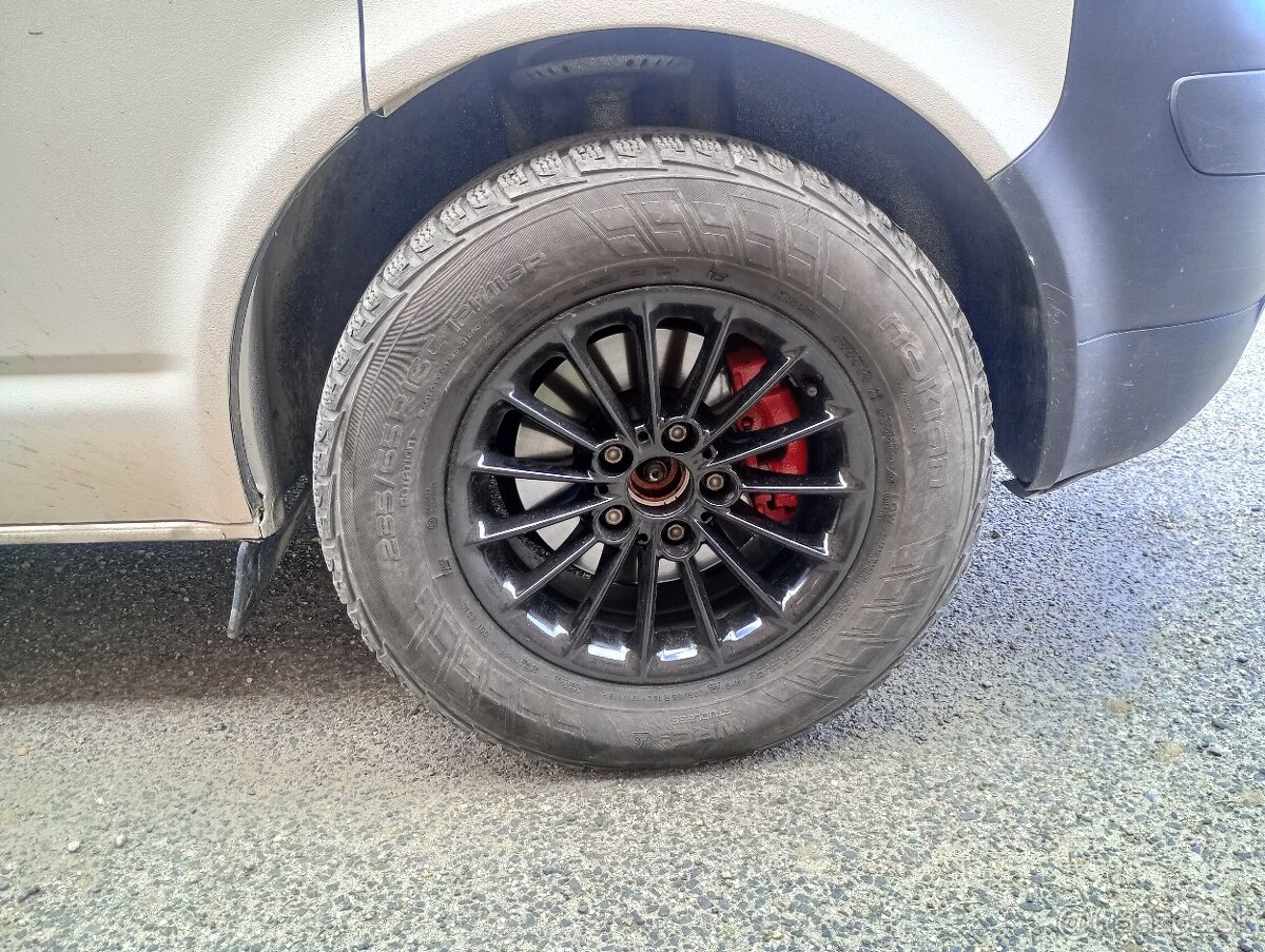 Volkswagen Transporter T5 1.9TDI 75kW - 12