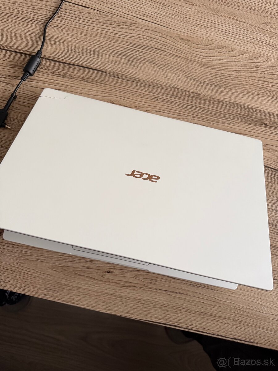 Acer Swift 5 Moonstone White - 12