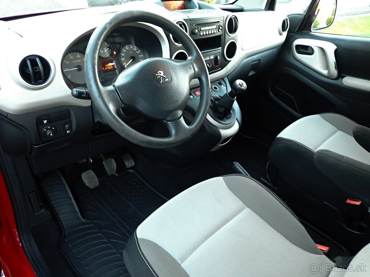 PEUGEOT PARTNER TEPEE 1.6 BENZIN 2013 - 147tis KM - 12