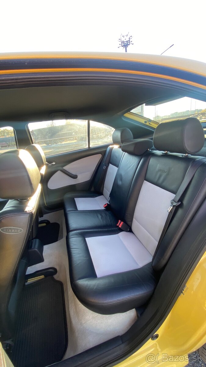 Škoda Octavia rs 1.8t 132kW - 12