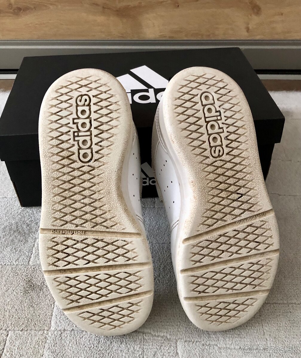 Botasky Adidas č.29, 30,5 a 31,5 - 12