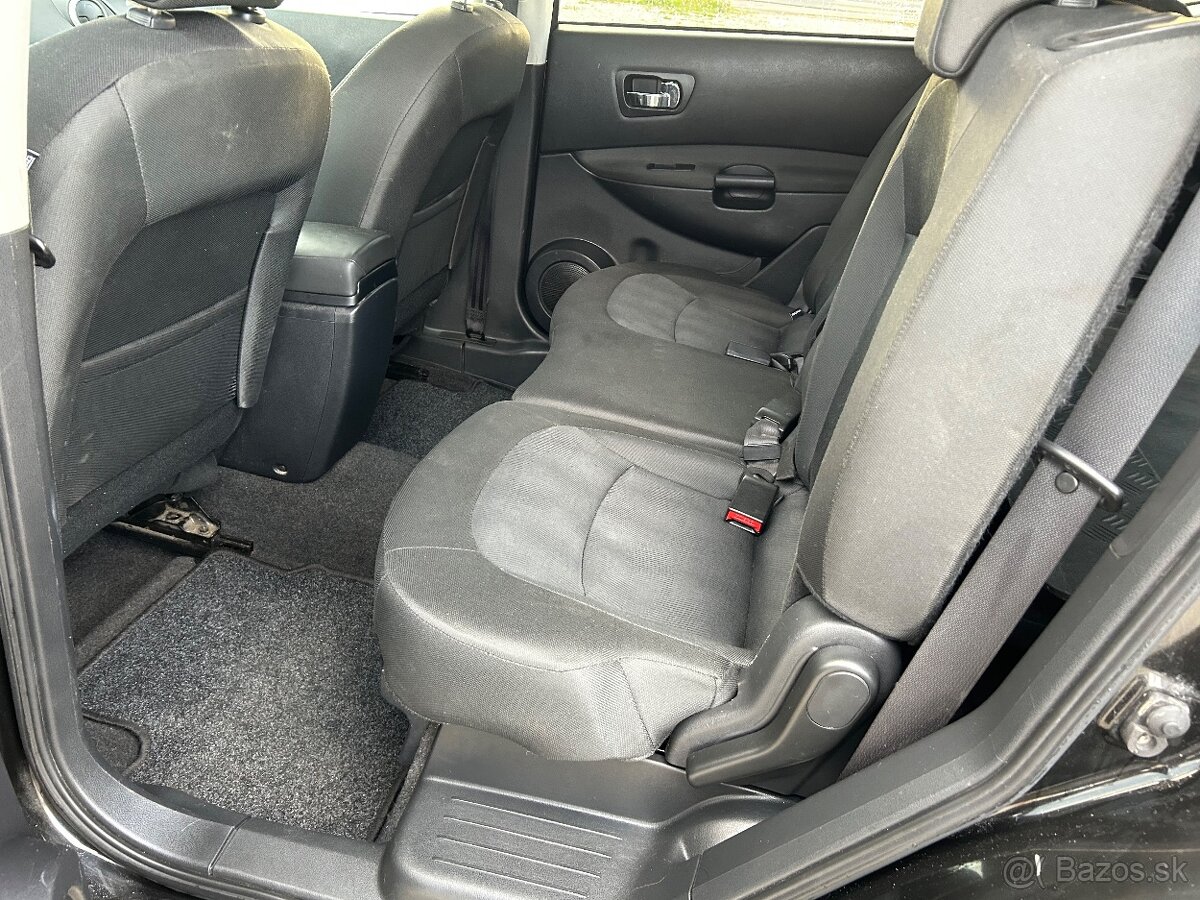 Nissan Qashqai 2.0 benzín 4x4 7 miest - 12