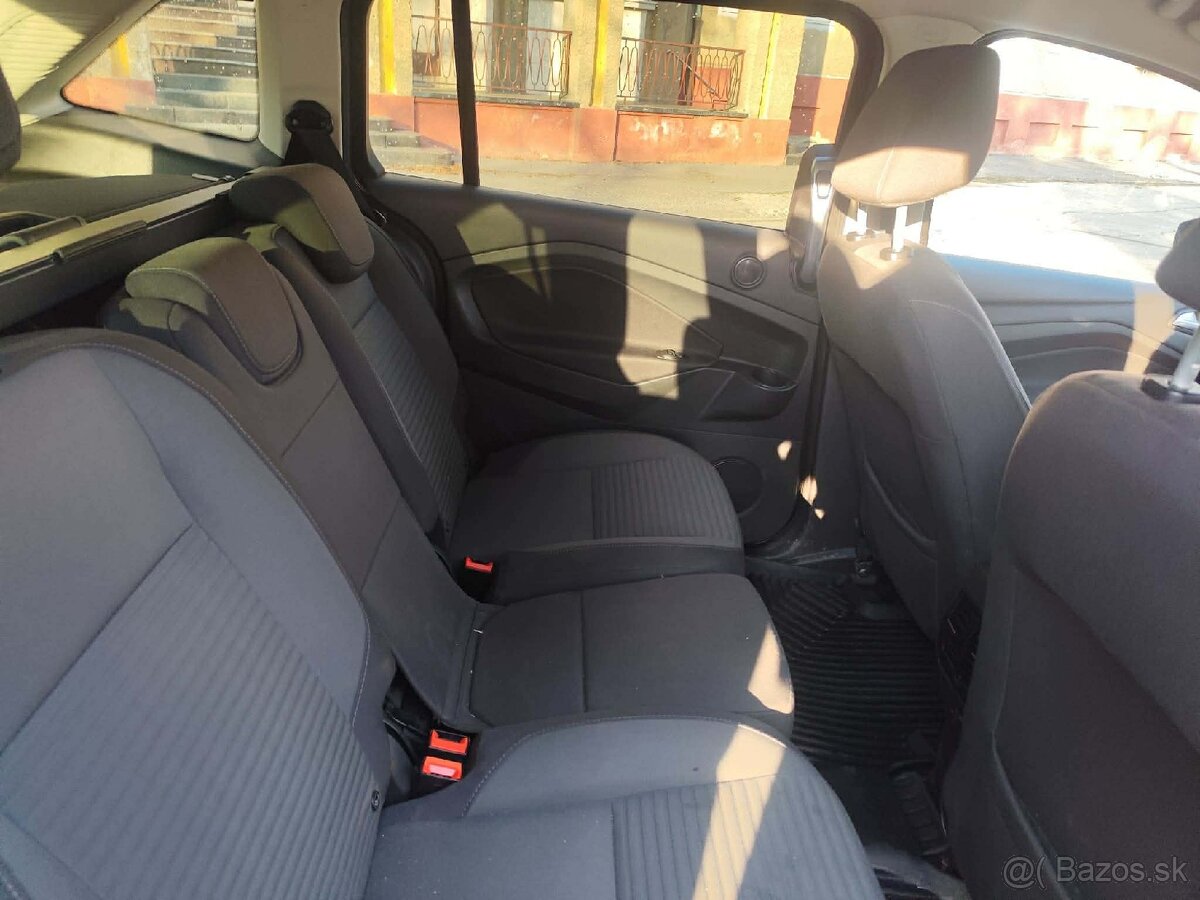 FORD Grand C-MAX 2.0 TDCi Duratorq Titanium A/T - 12