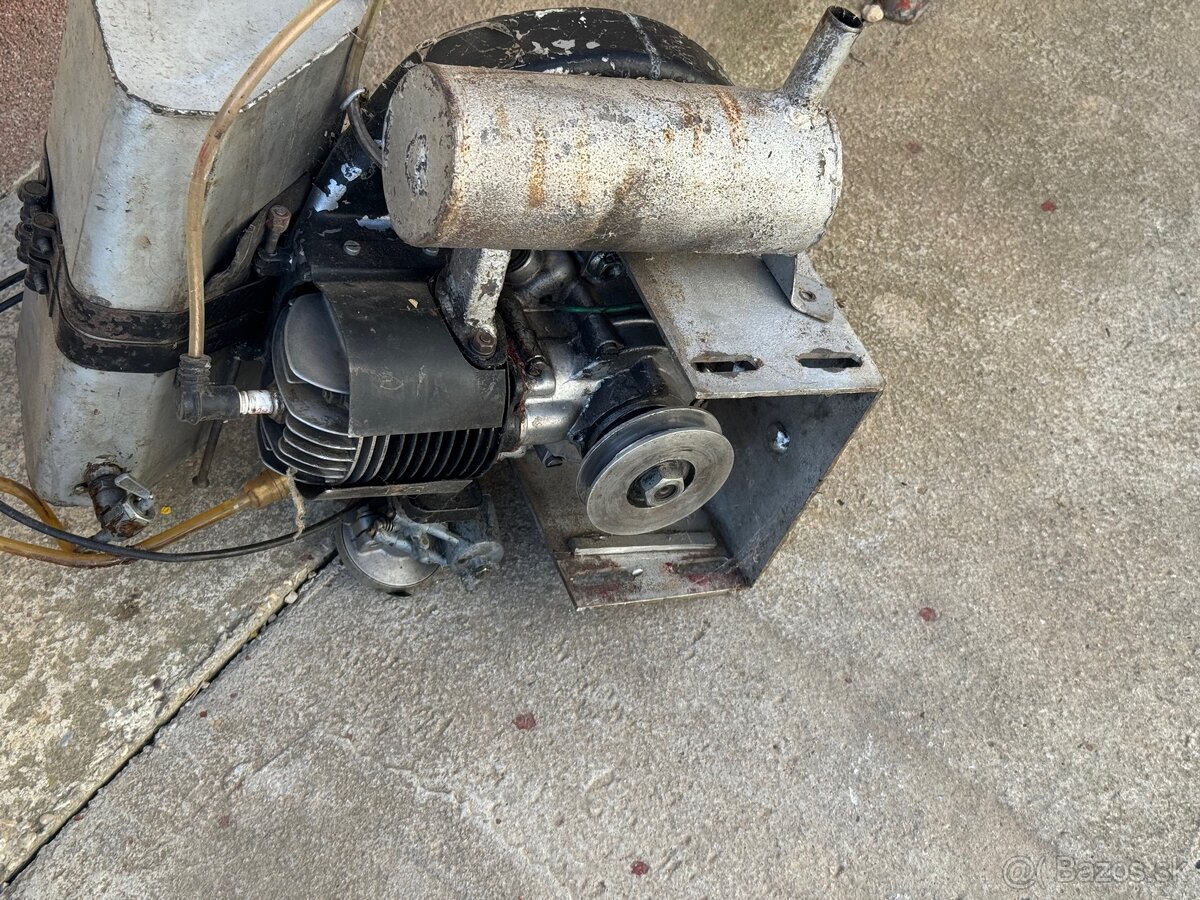 Predám používané 2T motory - 12