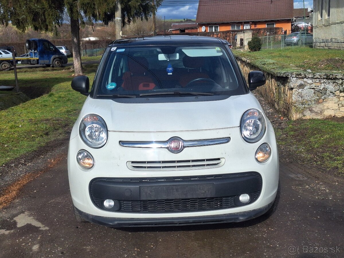 FIAT 500L 1,4 BENZÍN 110000 KM ORIGINÁL - 12