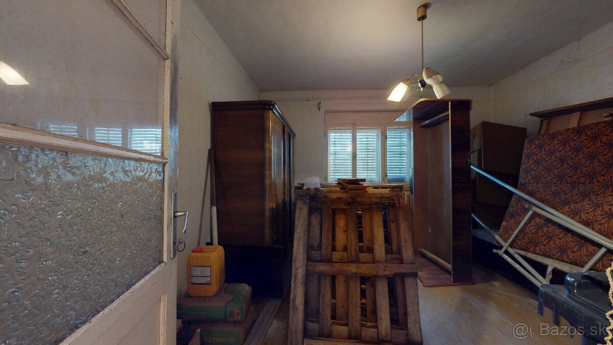 Ponúkame Vám na predaj vidiecky rodinný dom v obci Detek - 12