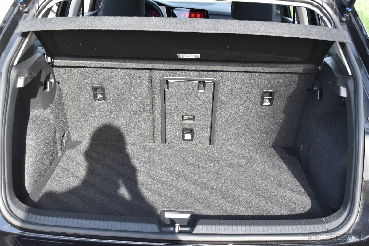 VW GOLF 8 2.0TDi / LED//ACC// - 12