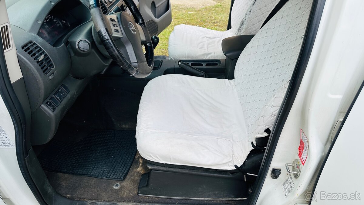 Nissan Navara Double Cap 2.5 dci Long - 12