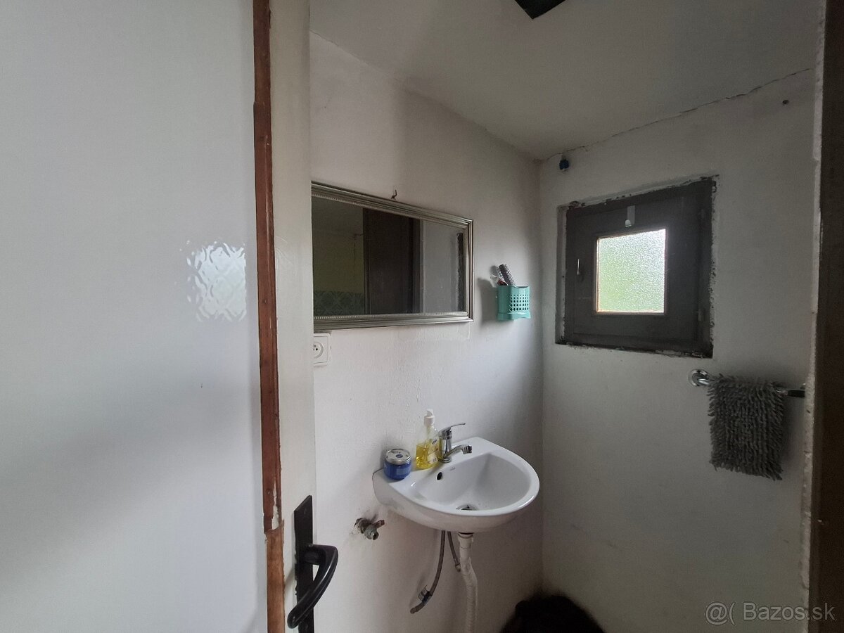 OBCHODNÉ PRIESTORY, BYTČA, NA PREDAJ - 12