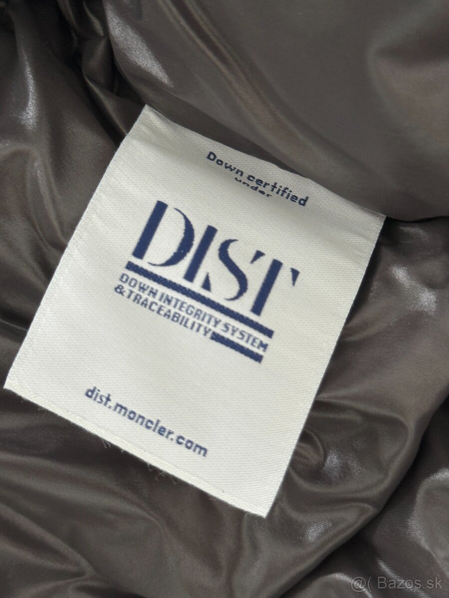 PREDÁM takmer novú zimnú bundu Moncler Maya Giubbot TG 6 - 12