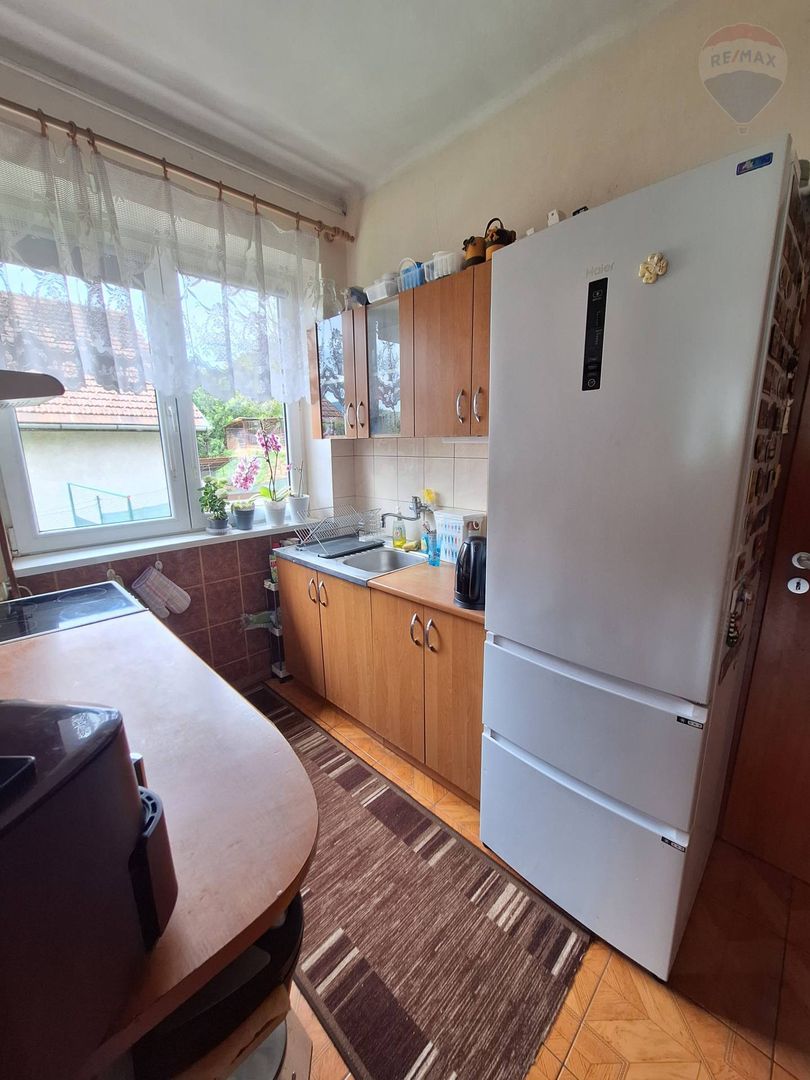 - - - VÝRAZNE ZNÍŽENÁ CENA - - - Rodinný dom s dielňou v Dol - 12