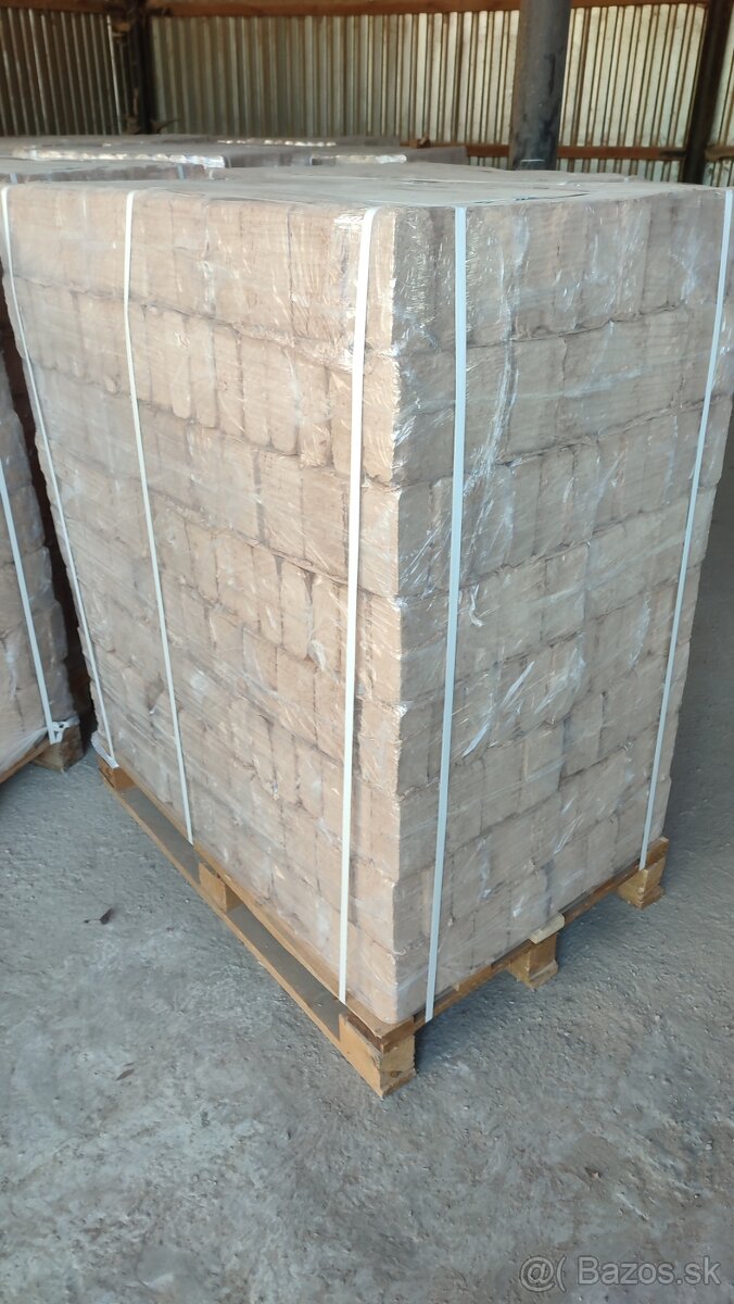 Brikety Rašelina Drevo buk dub Uhlie smrek - 12