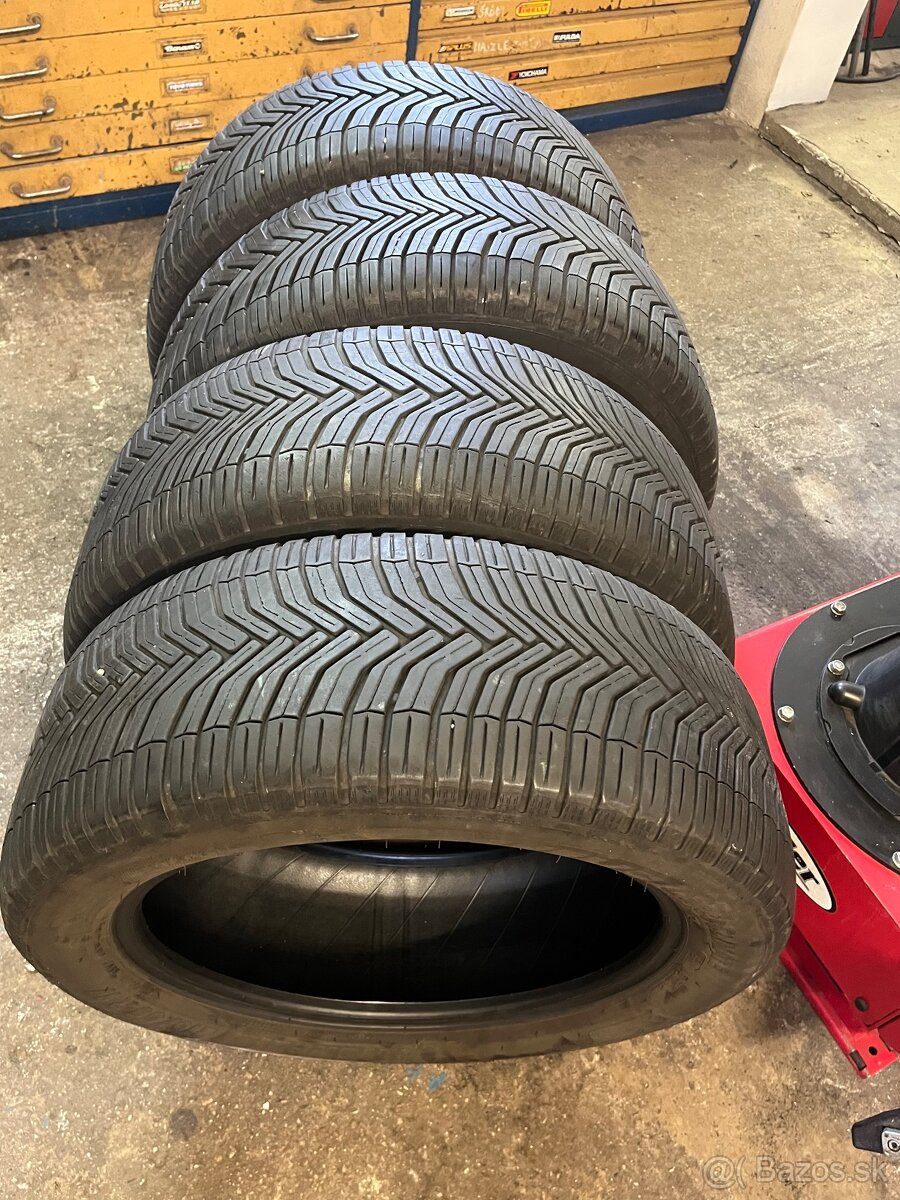 215/55R17 Michelin celoročné - 12