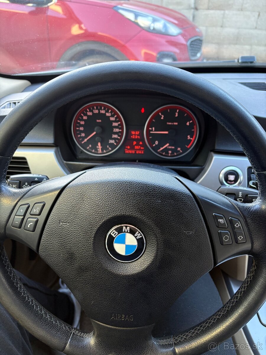 BMW e91 330xd 3ER REIHE - 12