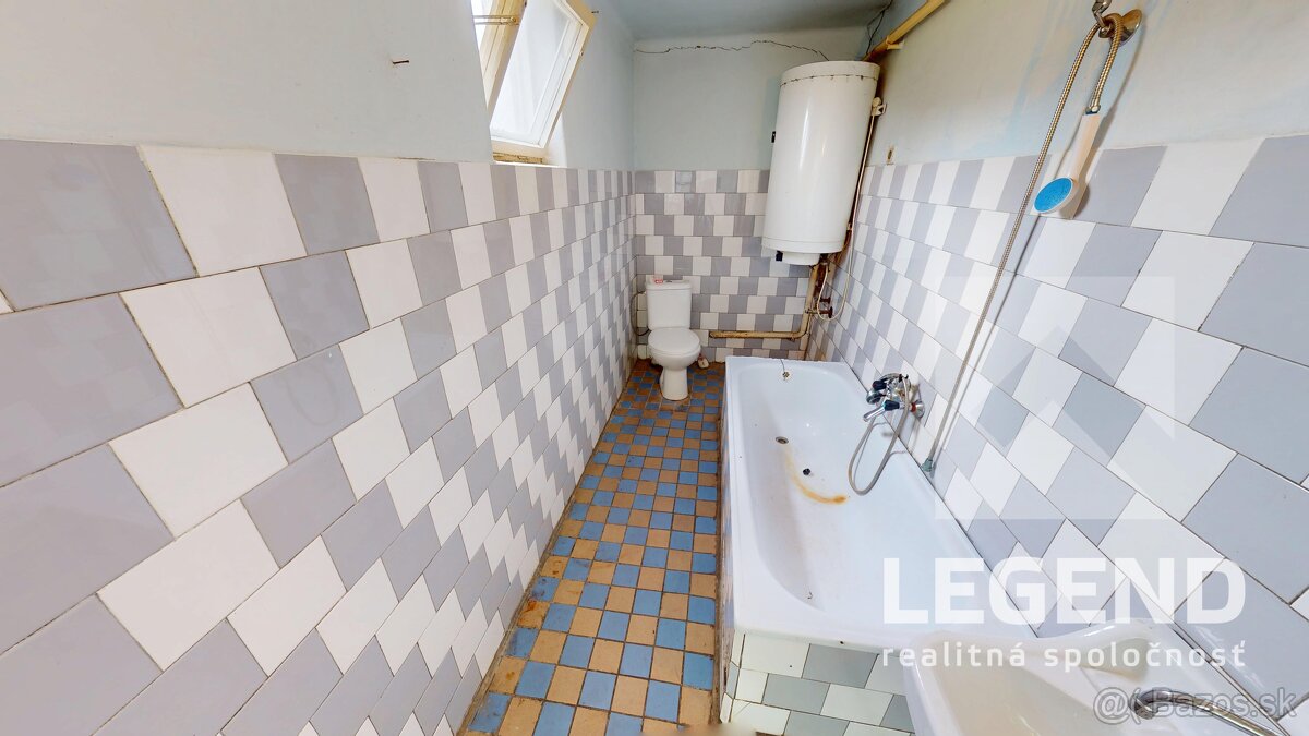 RD Nesvady, pekný pozemok 715 m2, blízko termálne kúpalisko - 12