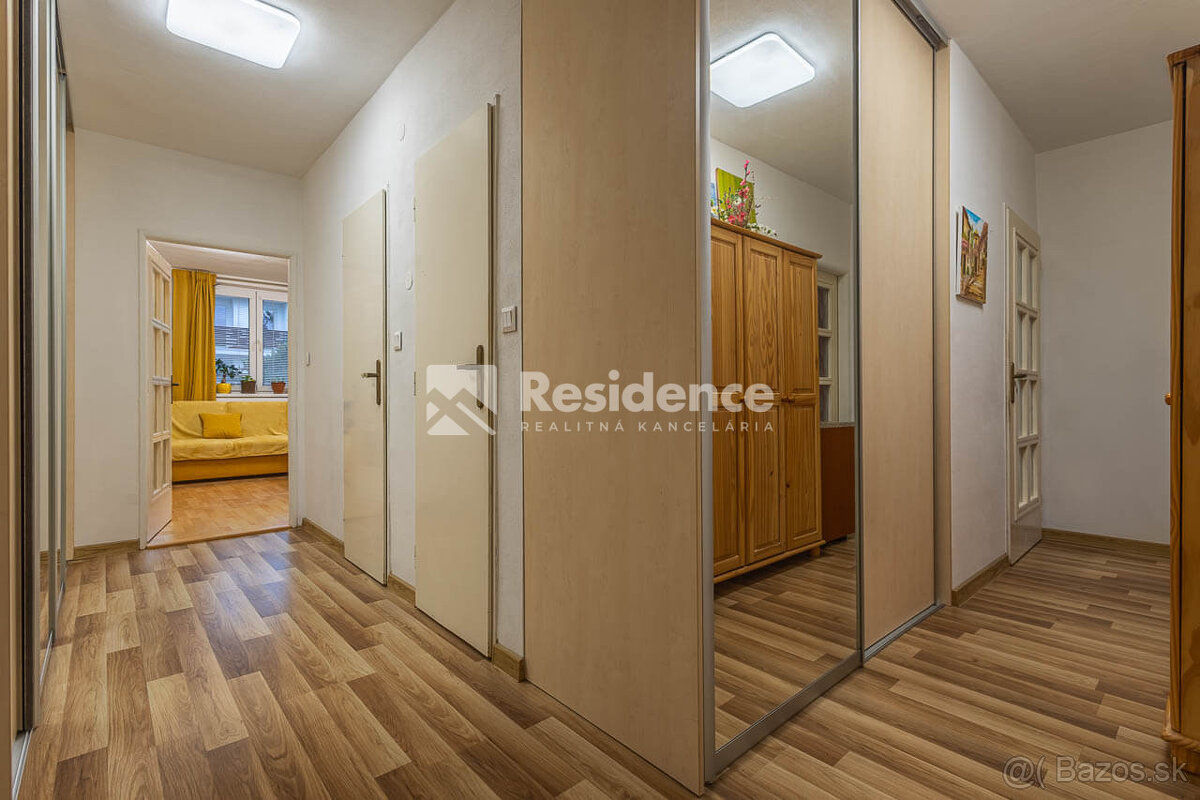 Veľký 2-izbový byt s dvomi balkónmi v krásnom prostredí – Pa - 12