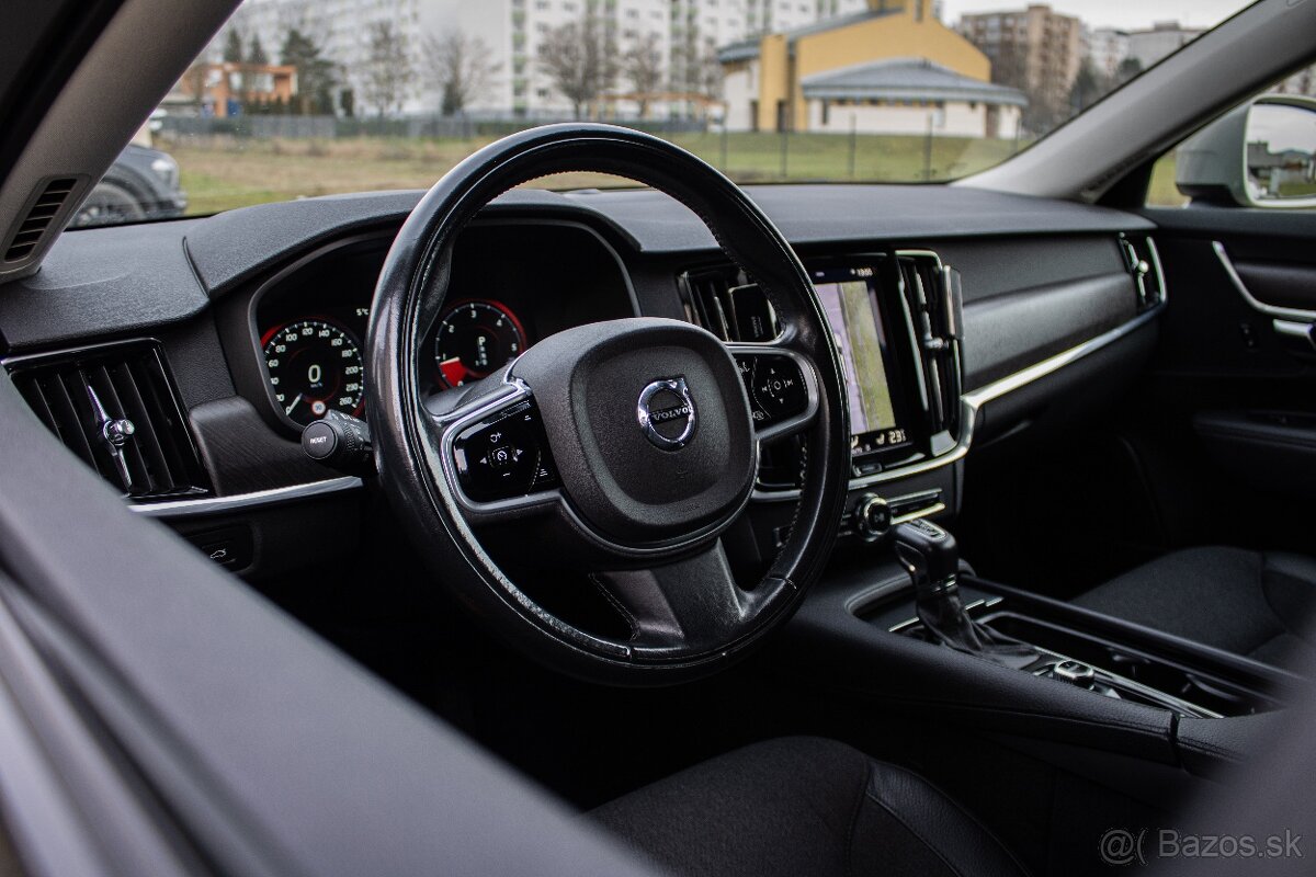 Volvo V90 CC Cross Country D5 AWD, 173kW, A8 - 12