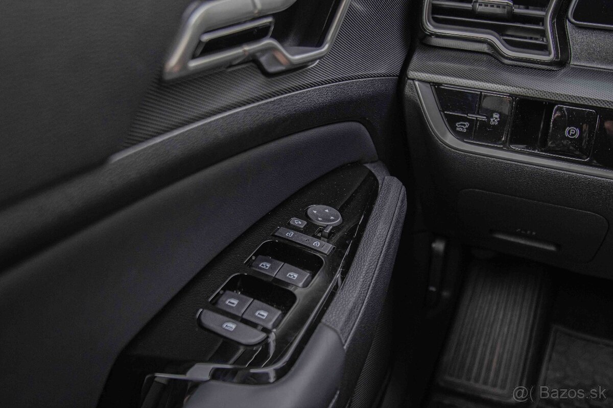 Kia Sportage 1.6 T-GDi Platinum A/T - 12