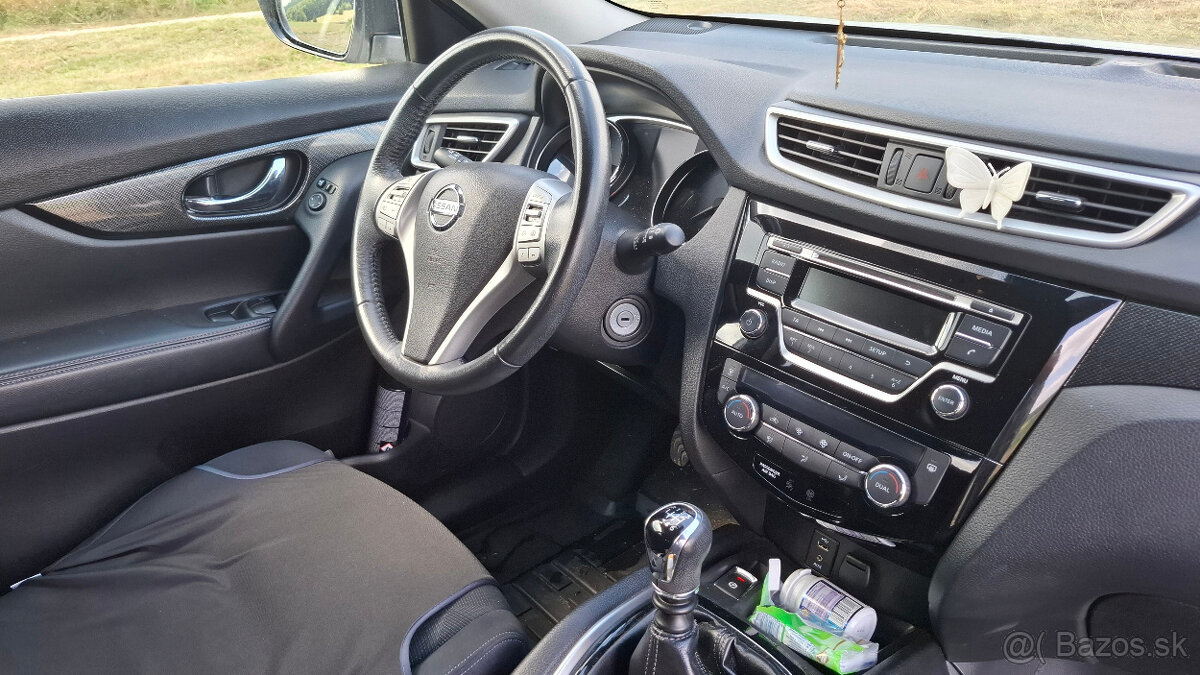 NISSAN X-TRAIL 1.6 Turbo benzín 120 kW - 108500km - 12