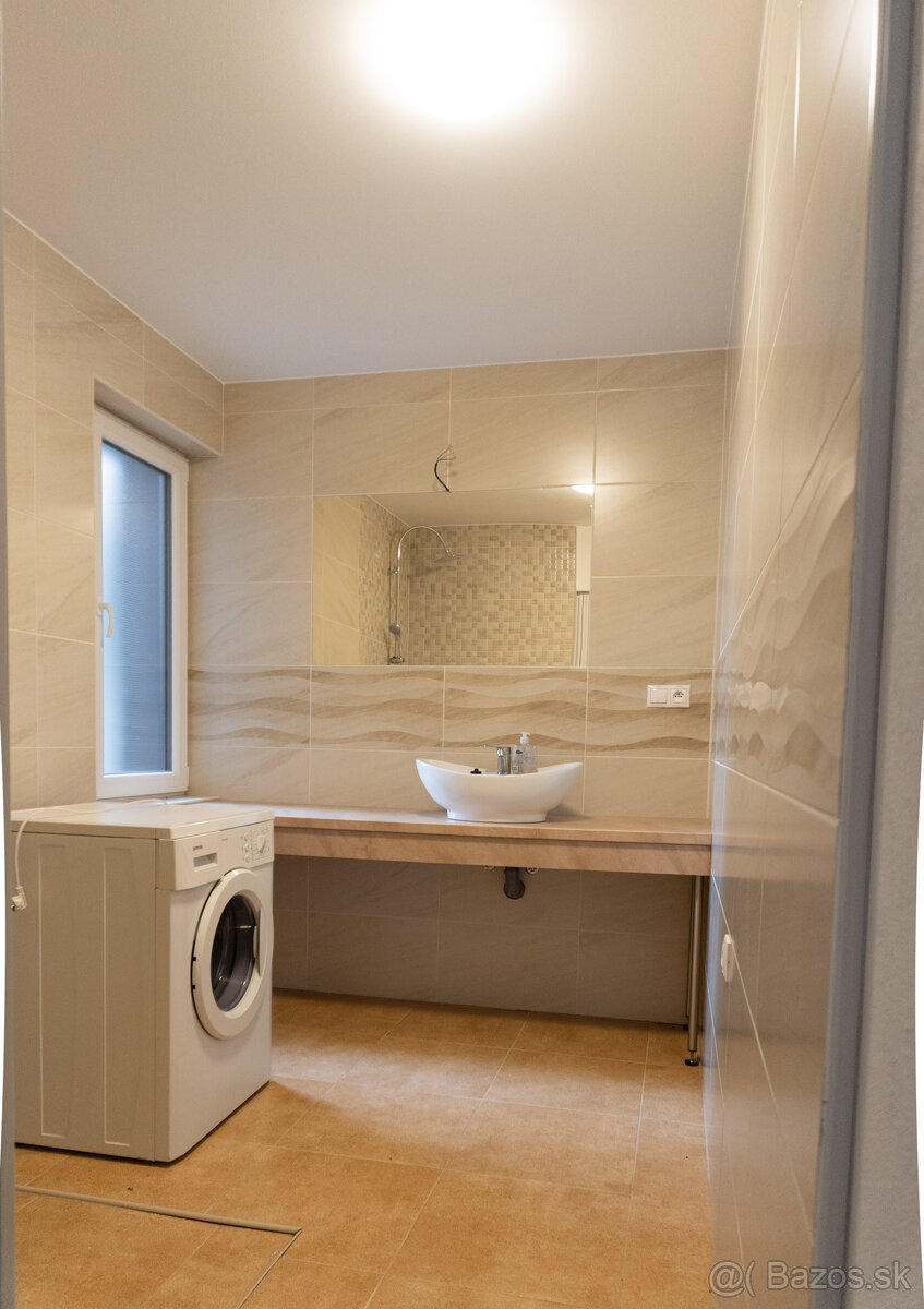 Predaj modernej polyfunkčnej haly s administratívnou budovou - 12