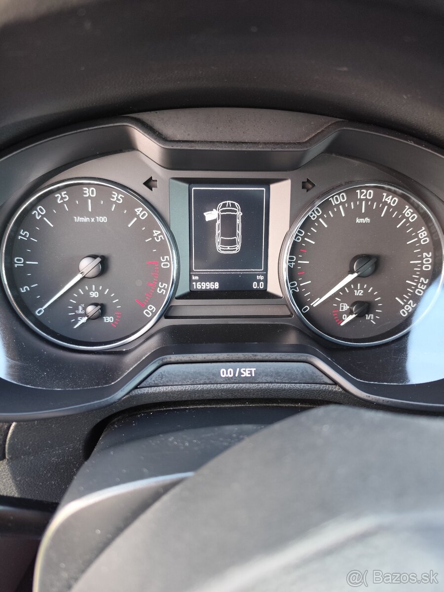 Predám Škoda Octavia III kombi 1.6TDI 2015 - 12