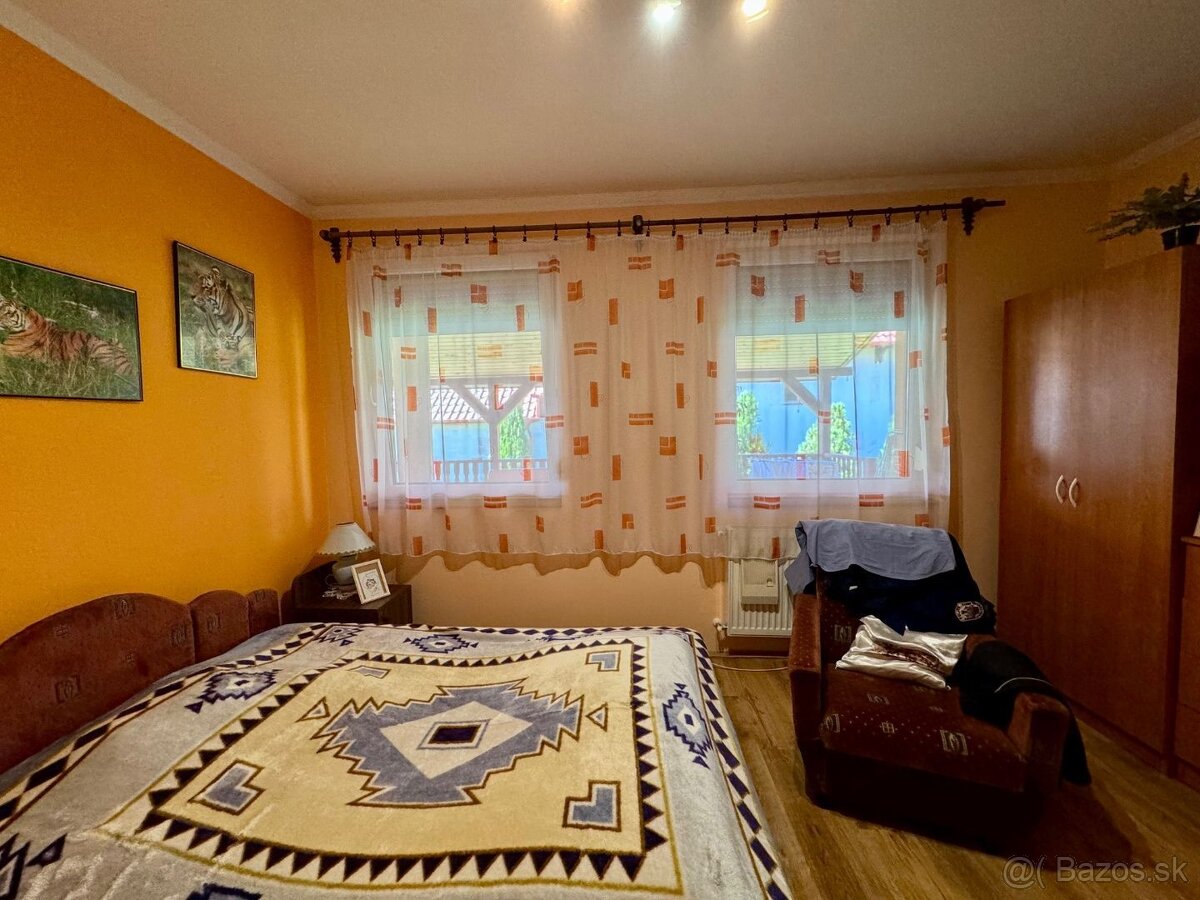 MAĎARSKO - ENCS 4 IZBOVÝ DOM S GARÁŽOU A TERASOU, PEKNÁ ZÁH - 12